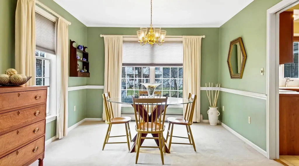 18 Woodlawn Drive Winslow ME 04901