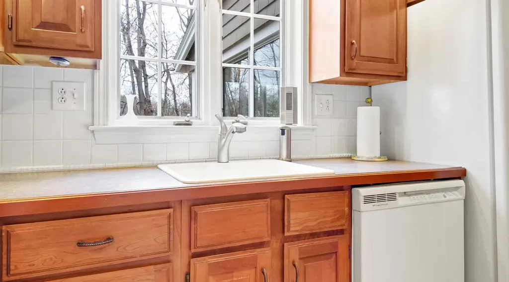 18 Woodlawn Drive Winslow ME 04901