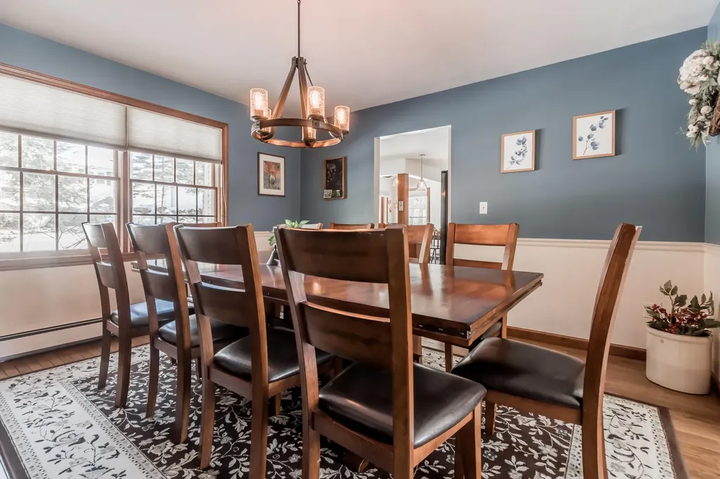 38 Woodside Drive Lewiston ME 04240
