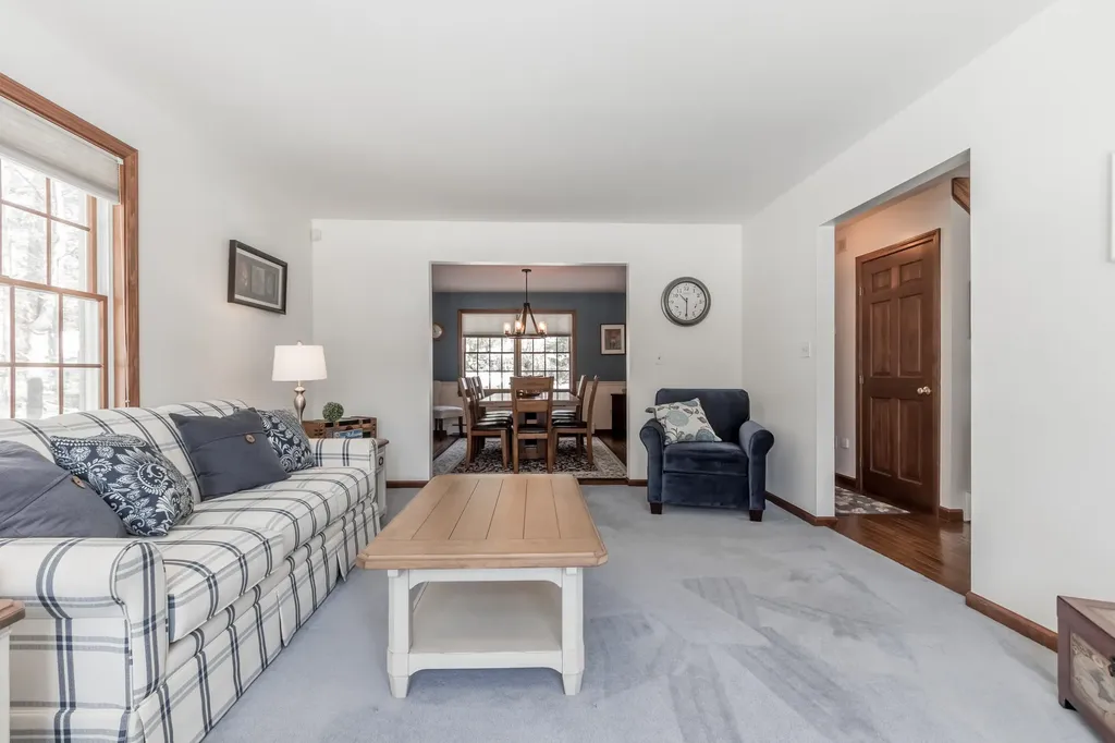 38 Woodside Drive Lewiston ME 04240