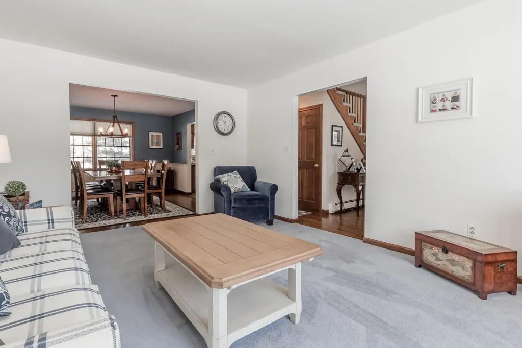 38 Woodside Drive Lewiston ME 04240