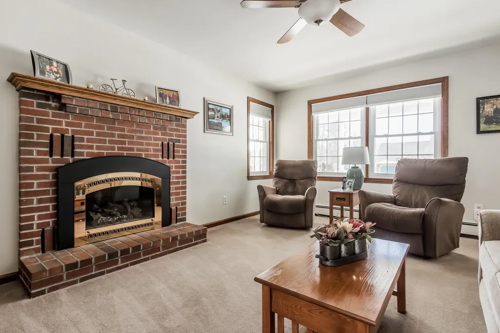 38 Woodside Drive Lewiston ME 04240