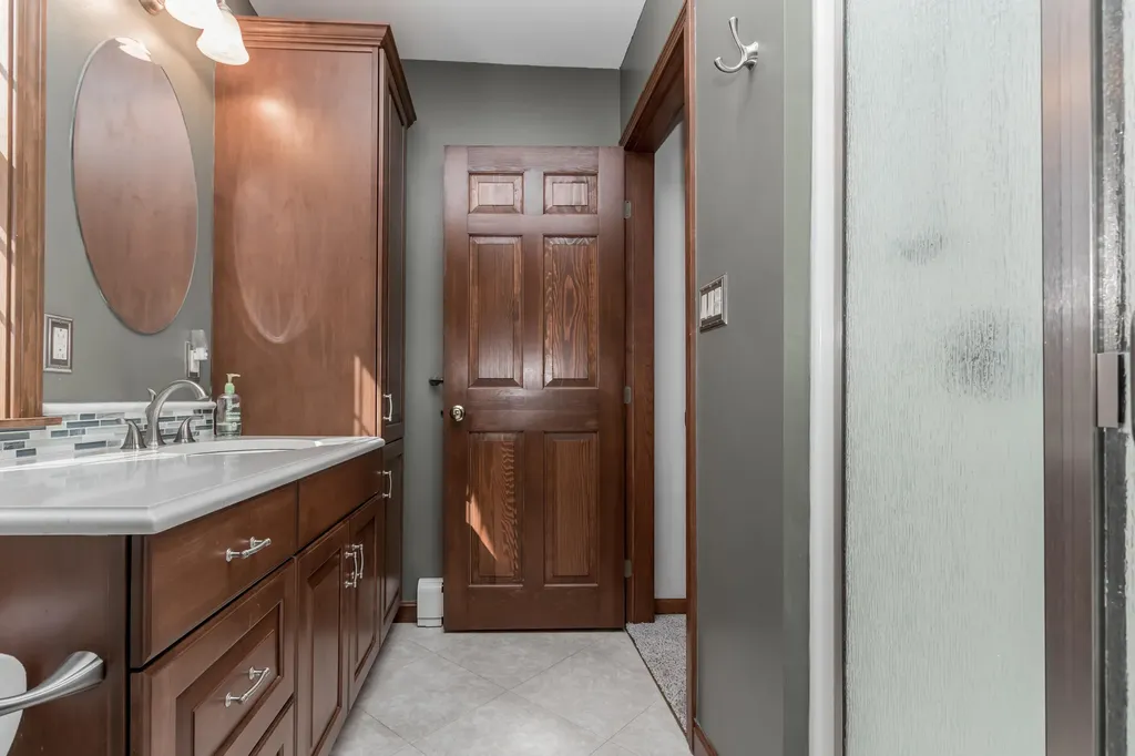 38 Woodside Drive Lewiston ME 04240