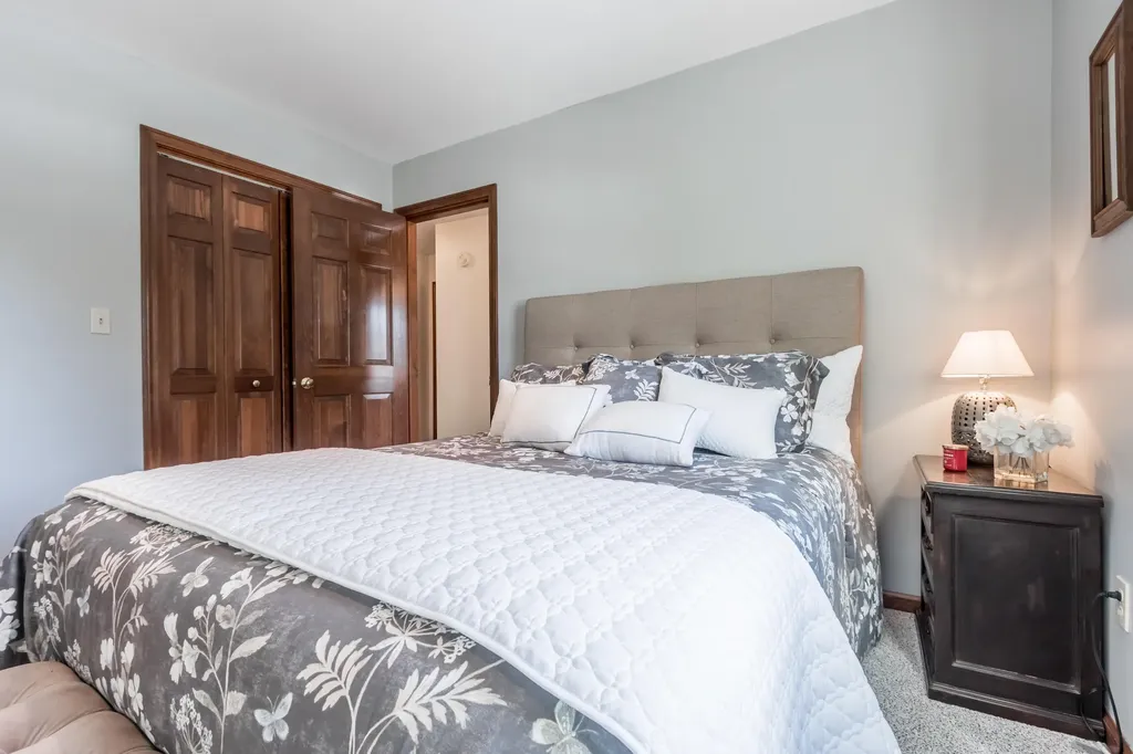 38 Woodside Drive Lewiston ME 04240