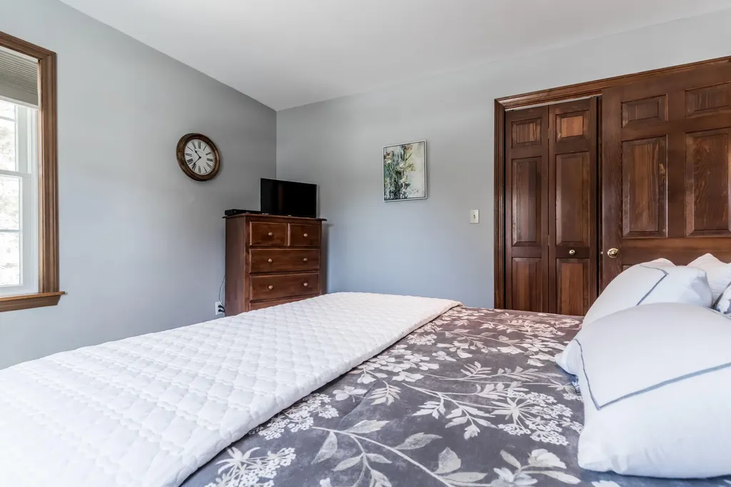 38 Woodside Drive Lewiston ME 04240