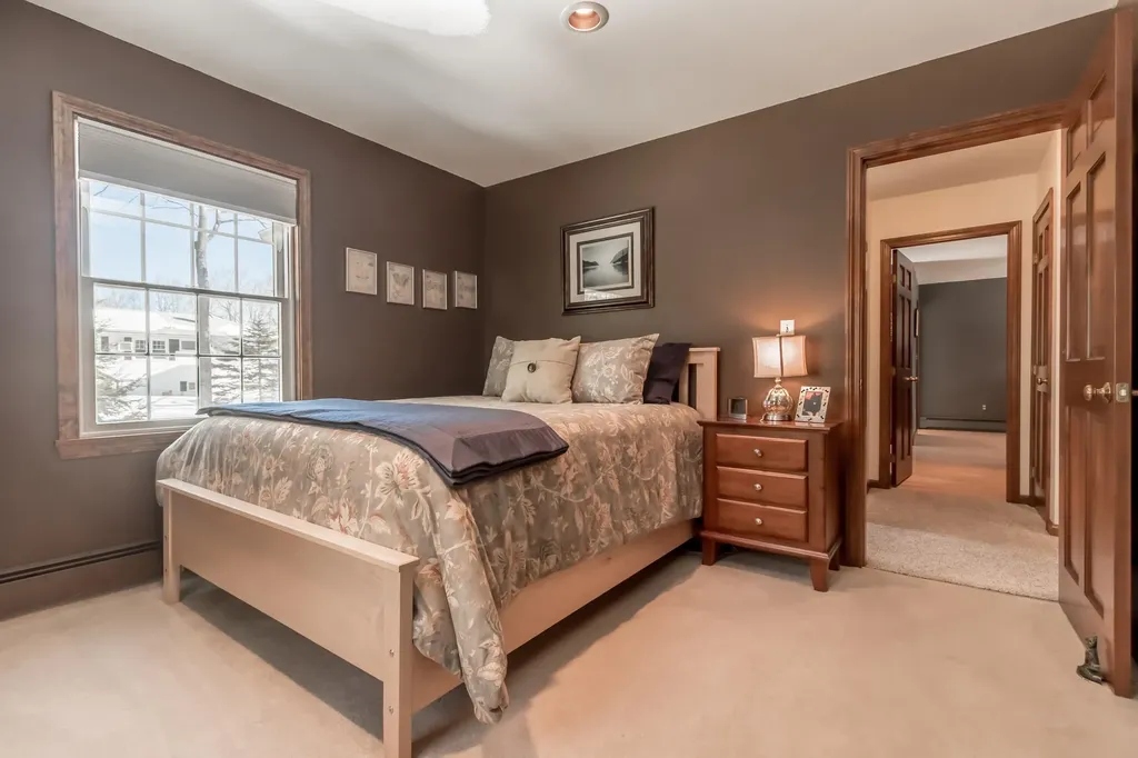 38 Woodside Drive Lewiston ME 04240