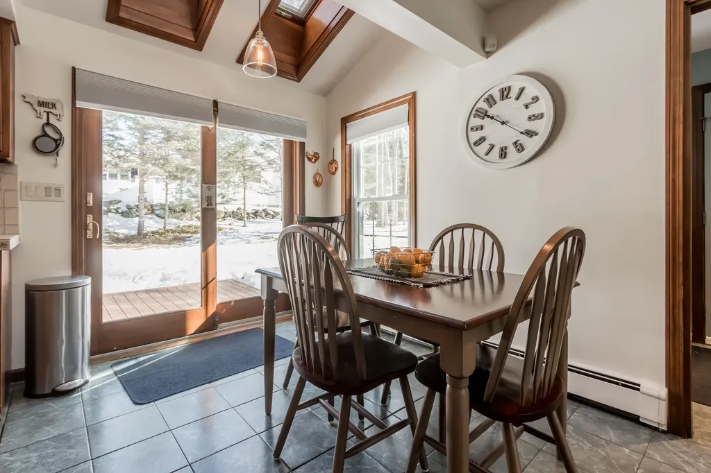 38 Woodside Drive Lewiston ME 04240