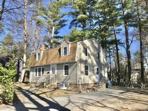 18 Sonnet Lane Portland ME 04102