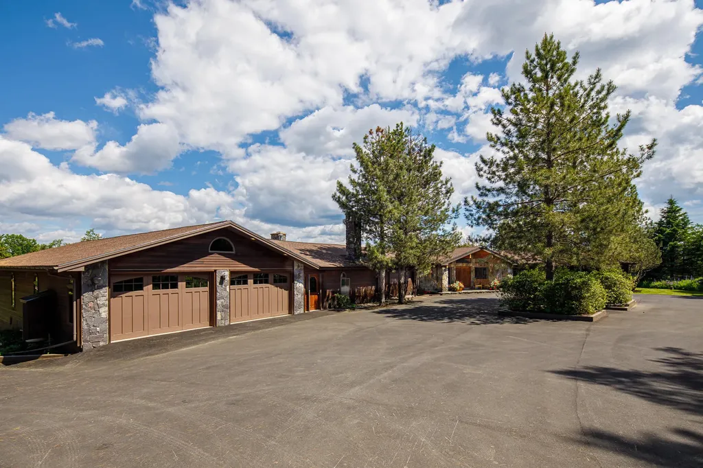 100 Proctor Road Rangeley ME 04970