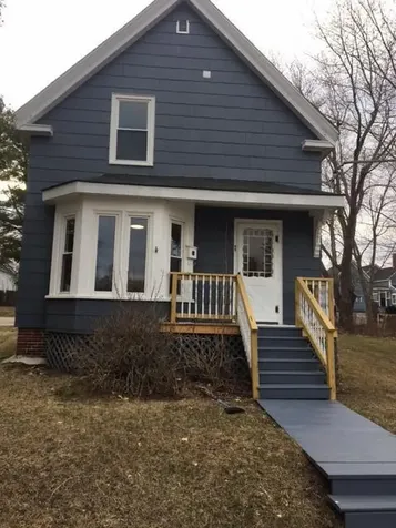27 Willow Street Gardiner ME 04345