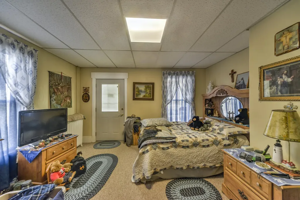 21 Crosby Street Augusta ME 04330