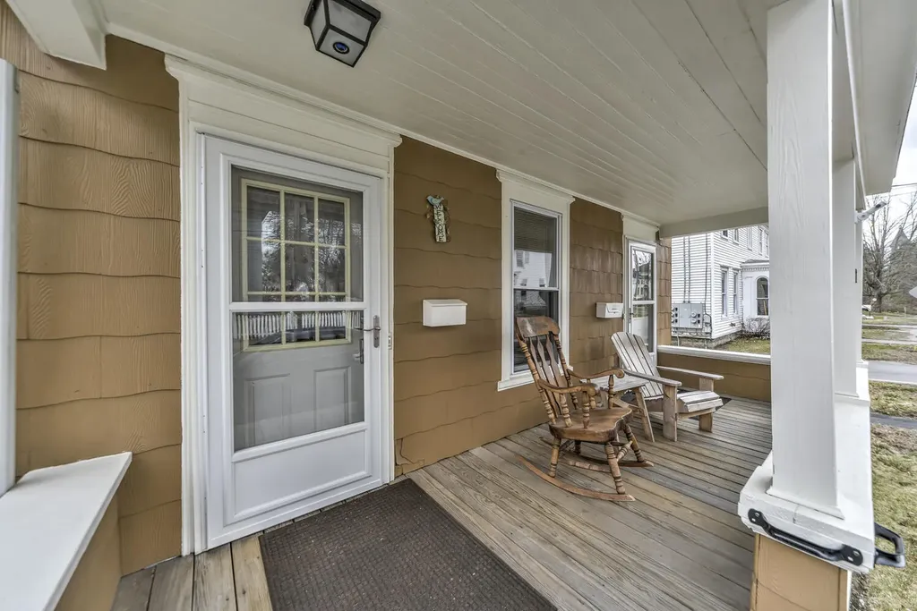 21 Crosby Street Augusta ME 04330