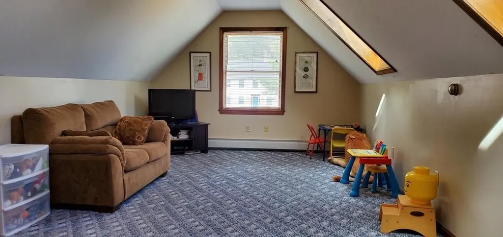 80 Main Trail Hampden ME 04444