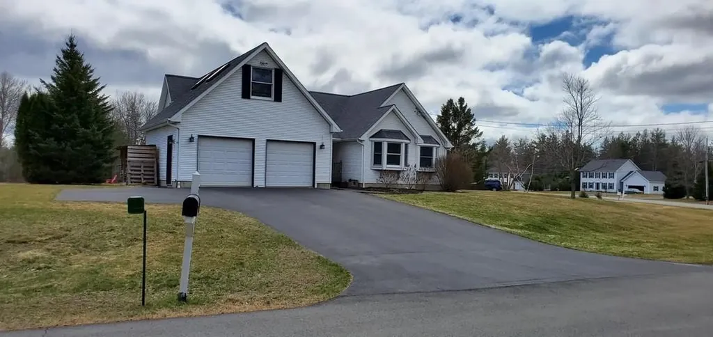 80 Main Trail Hampden ME 04444