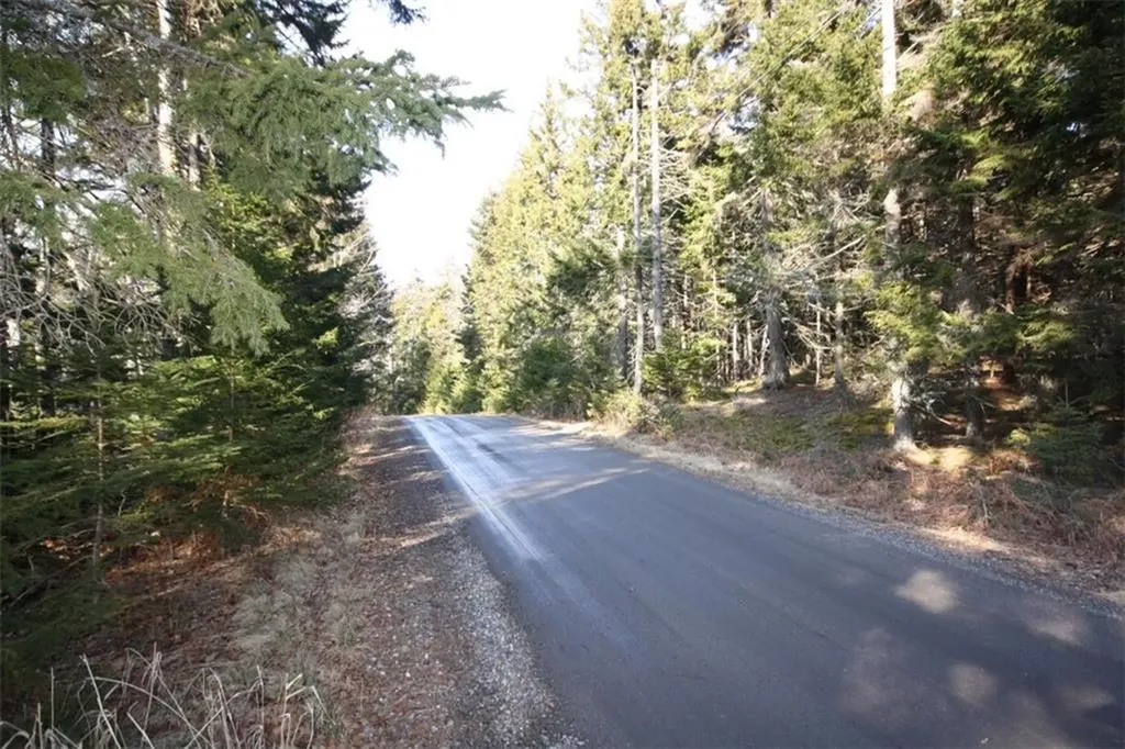 65 Decker Reef Road Boothbay ME 04544