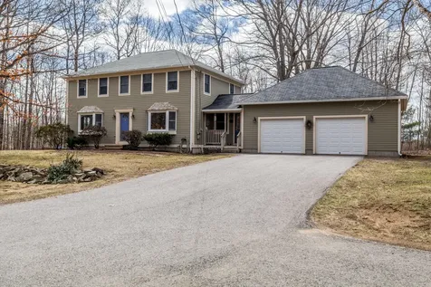 12 Taylor Lane Kennebunk ME 04043