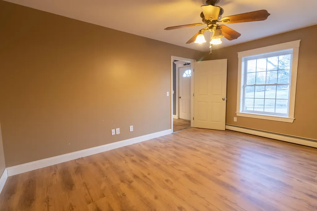 553 Route 135 Monmouth ME 04259