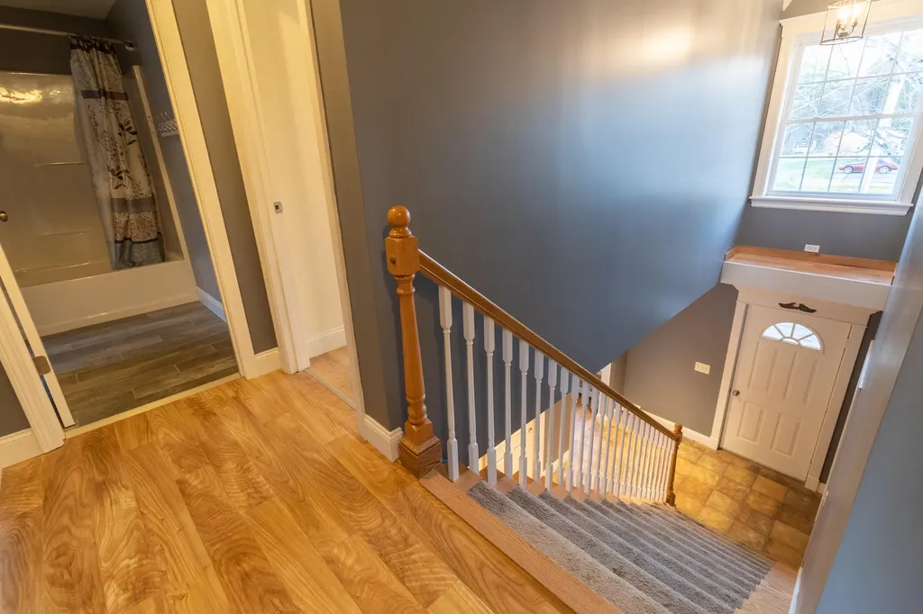 553 Route 135 Monmouth ME 04259