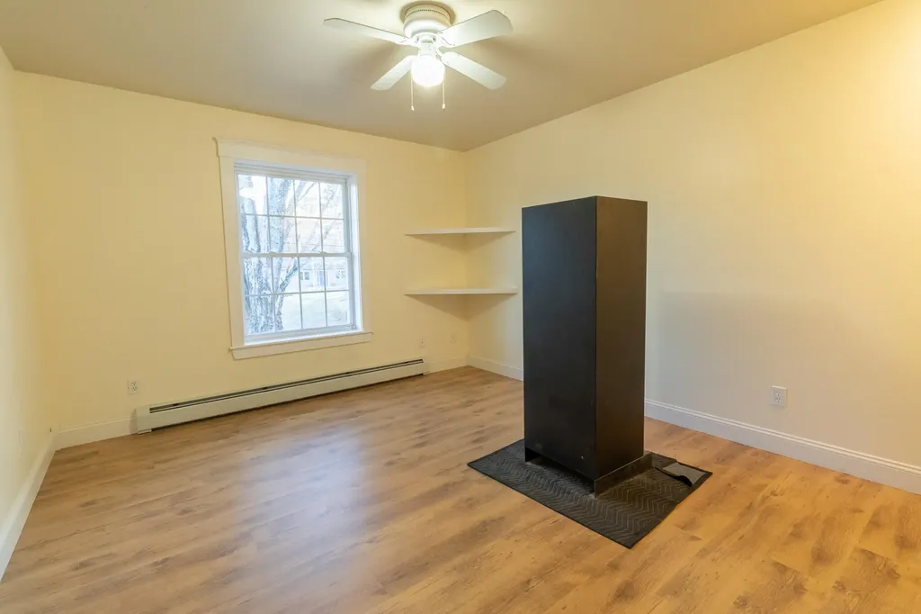 553 Route 135 Monmouth ME 04259