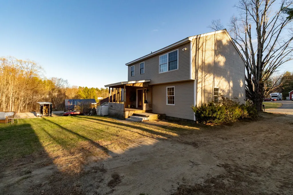 553 Route 135 Monmouth ME 04259