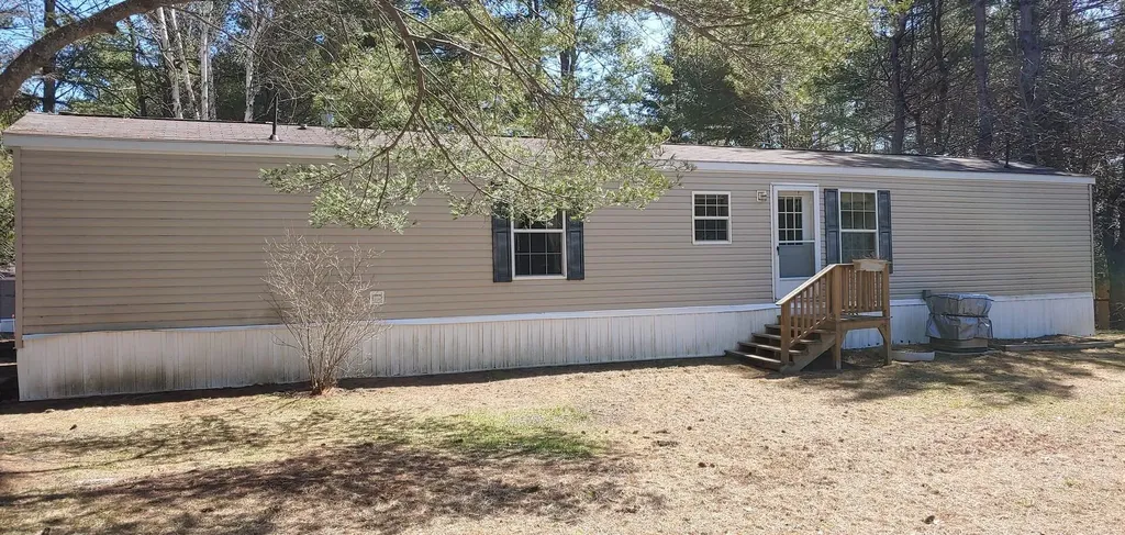 37 Monarch Drive Augusta ME 04330