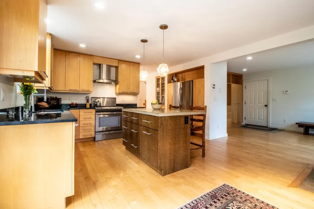 765 College Street Lewiston ME 04240