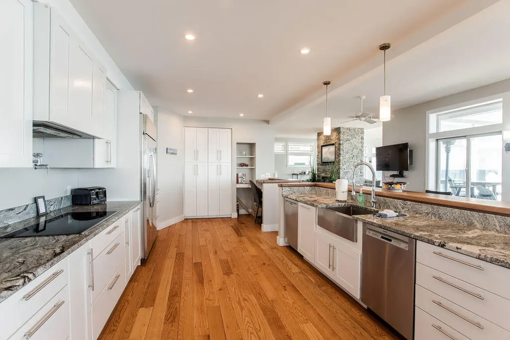 19 Fort Hill Avenue York ME 03909