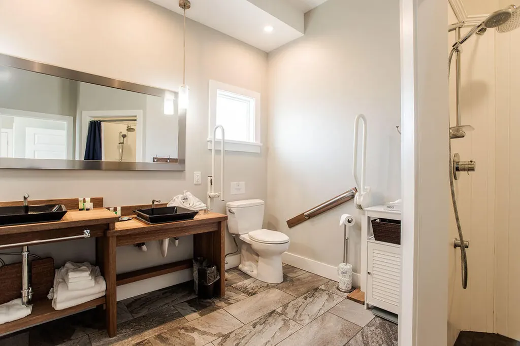 19 Fort Hill Avenue York ME 03909