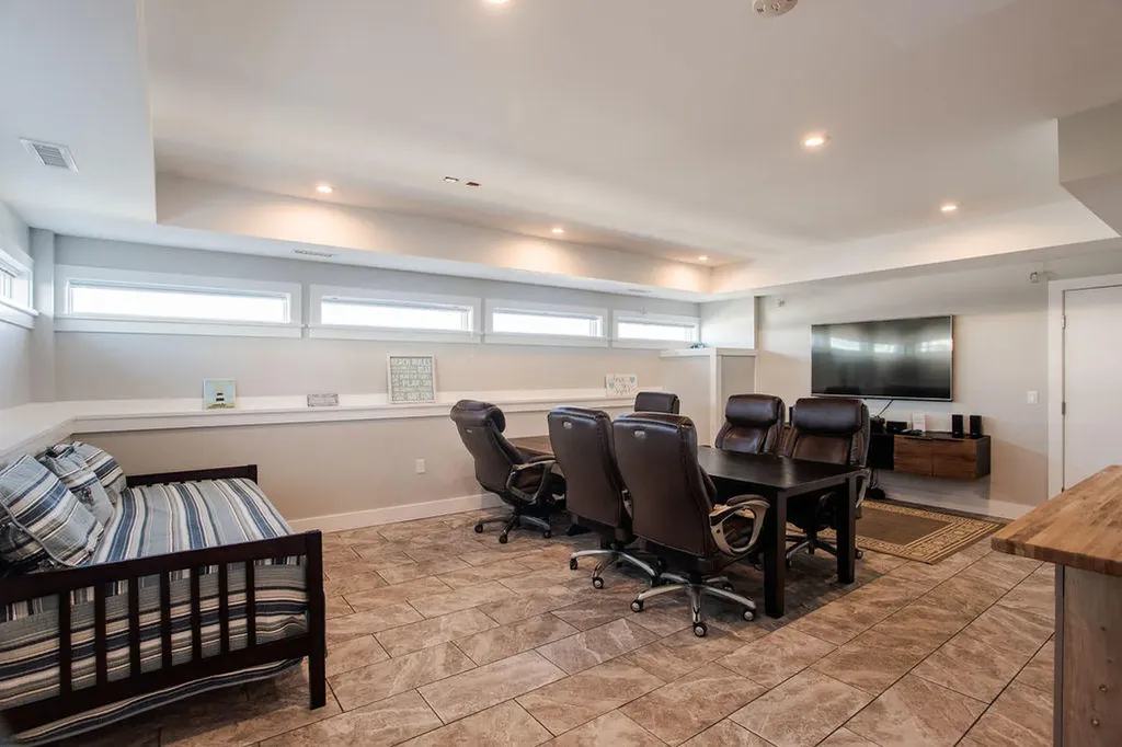 19 Fort Hill Avenue York ME 03909