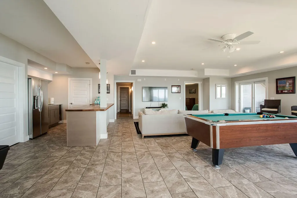 19 Fort Hill Avenue York ME 03909