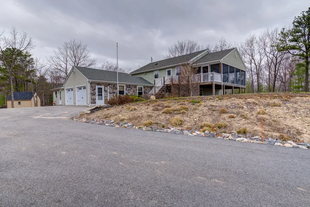 44 Bridge Street Newfield ME 04095