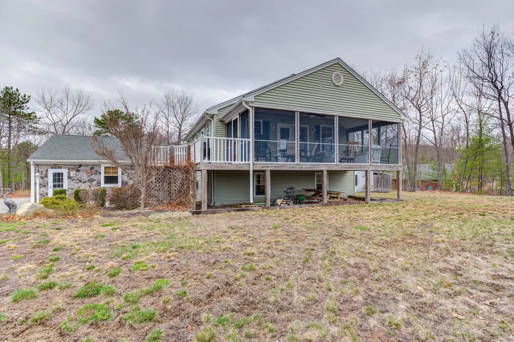 44 Bridge Street Newfield ME 04095