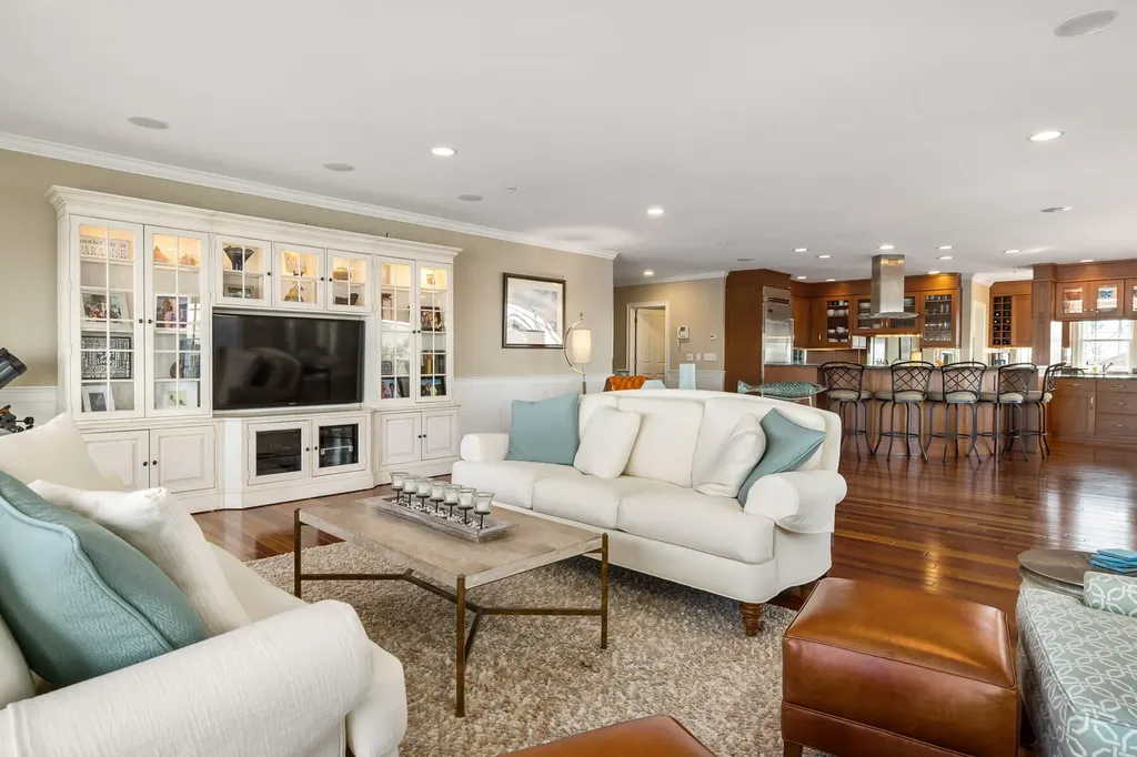 32 Badgers Island West Island W Kittery ME 03904