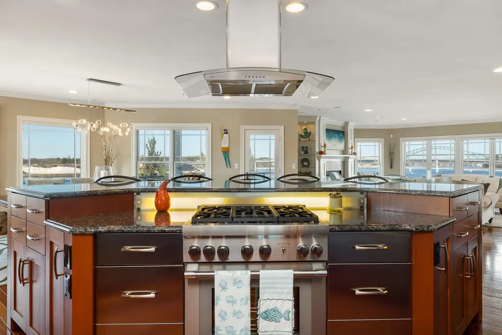 32 Badgers Island West Island W Kittery ME 03904