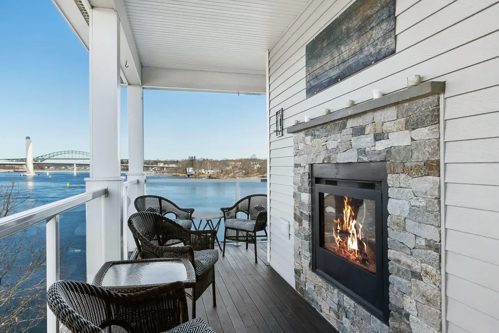 32 Badgers Island West Island W Kittery ME 03904
