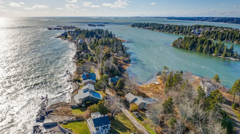 402 Long Point Road Harpswell ME 04079