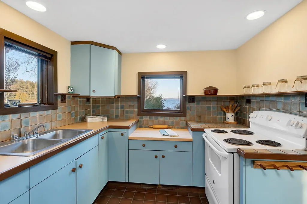 402 Long Point Road Harpswell ME 04079