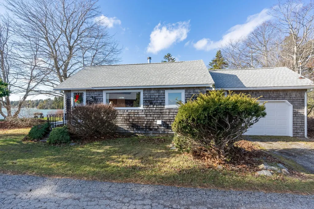 402 Long Point Road Harpswell ME 04079
