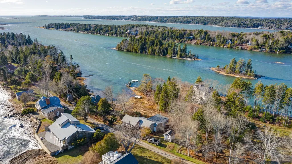 402 Long Point Road Harpswell ME 04079