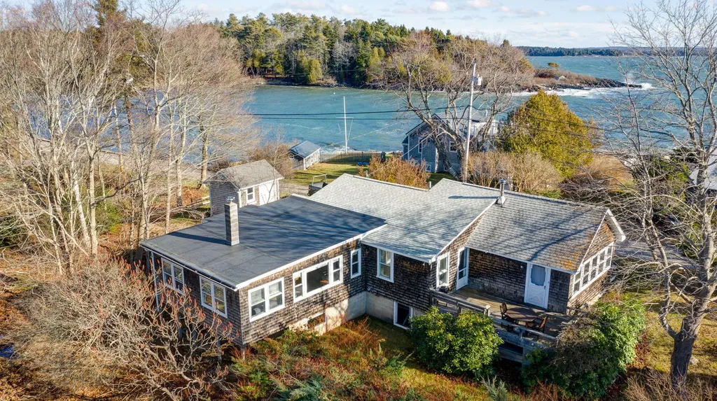 402 Long Point Road Harpswell ME 04079