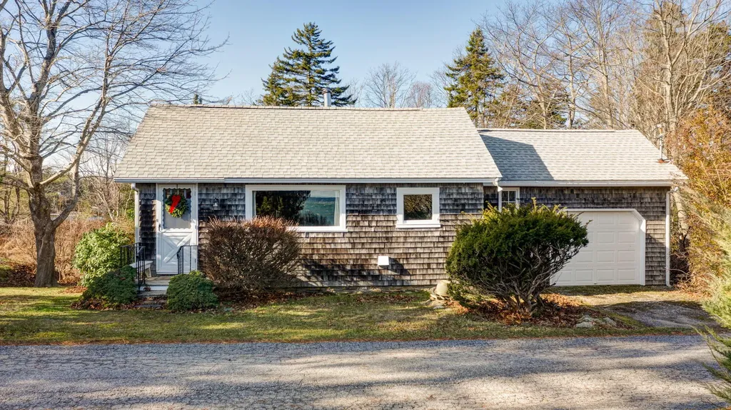 402 Long Point Road Harpswell ME 04079