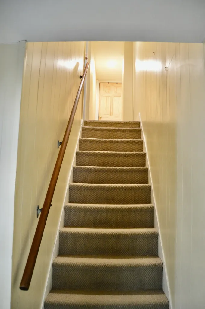 18 Oak Street Gardiner ME 04345