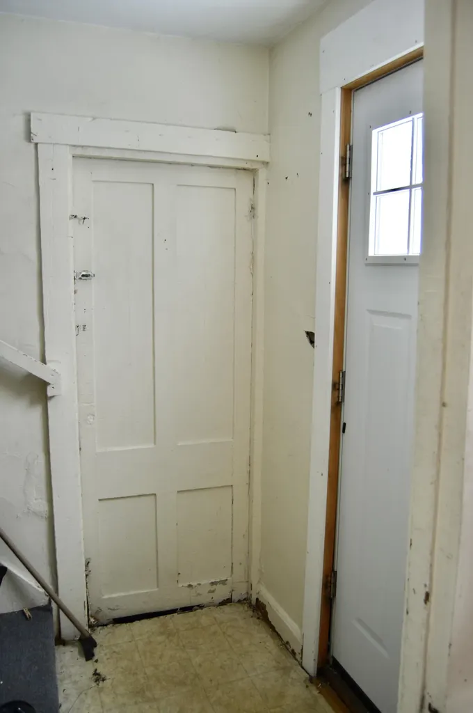 18 Oak Street Gardiner ME 04345