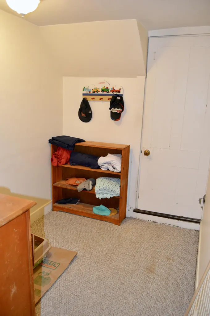 18 Oak Street Gardiner ME 04345