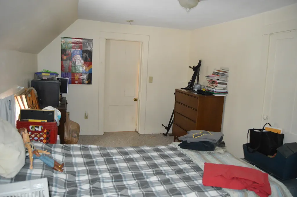 18 Oak Street Gardiner ME 04345