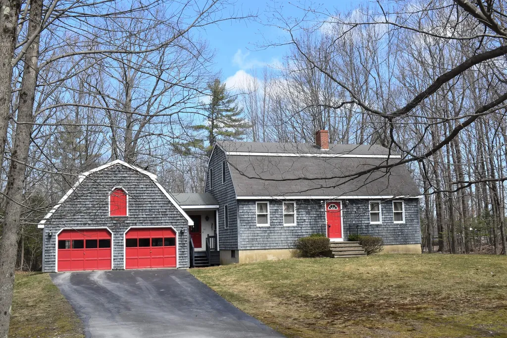 15 Ledgemere Drive Winthrop ME 04364