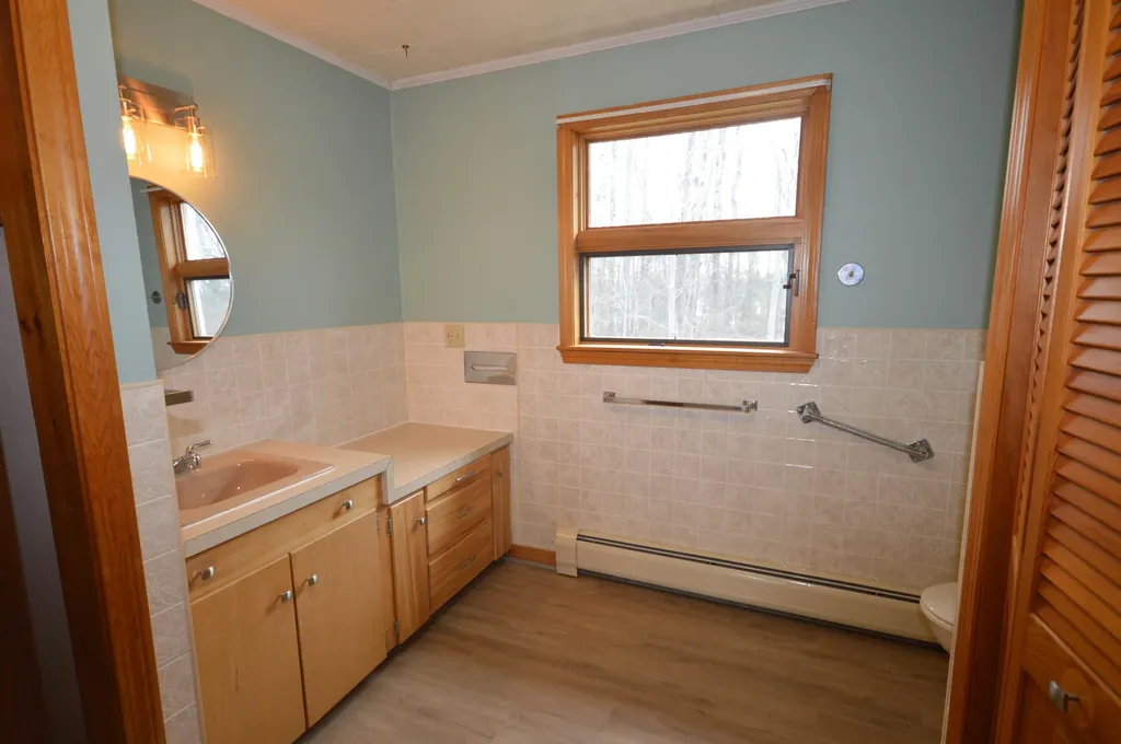 3 Independence Avenue Hampden ME 04444