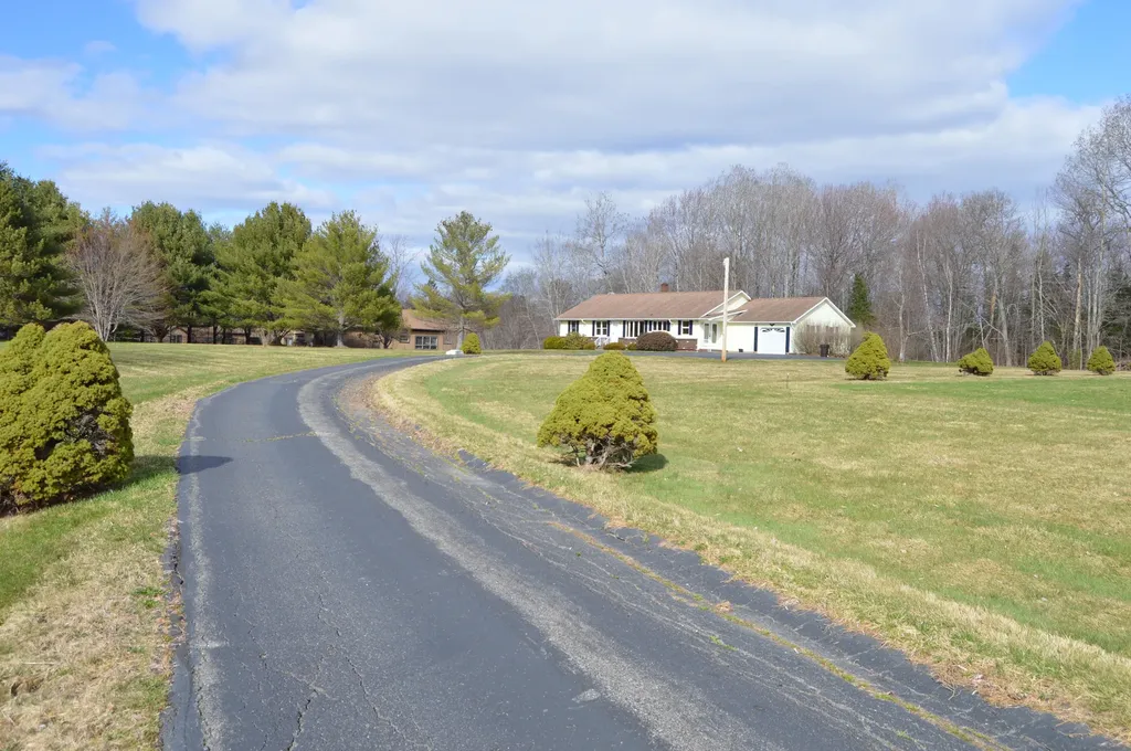 3 Independence Avenue Hampden ME 04444