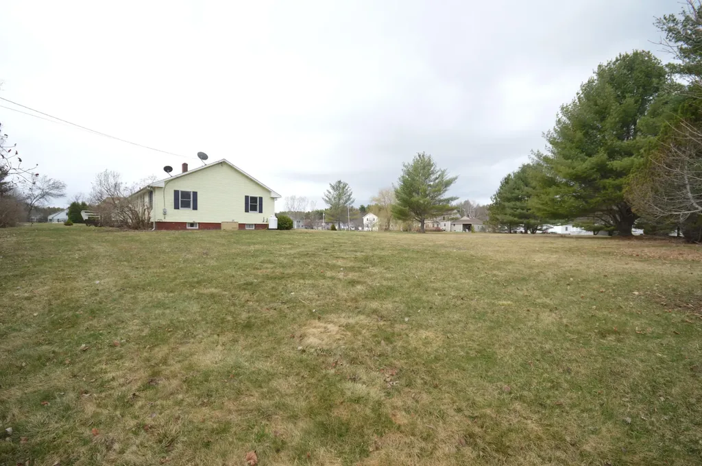 3 Independence Avenue Hampden ME 04444