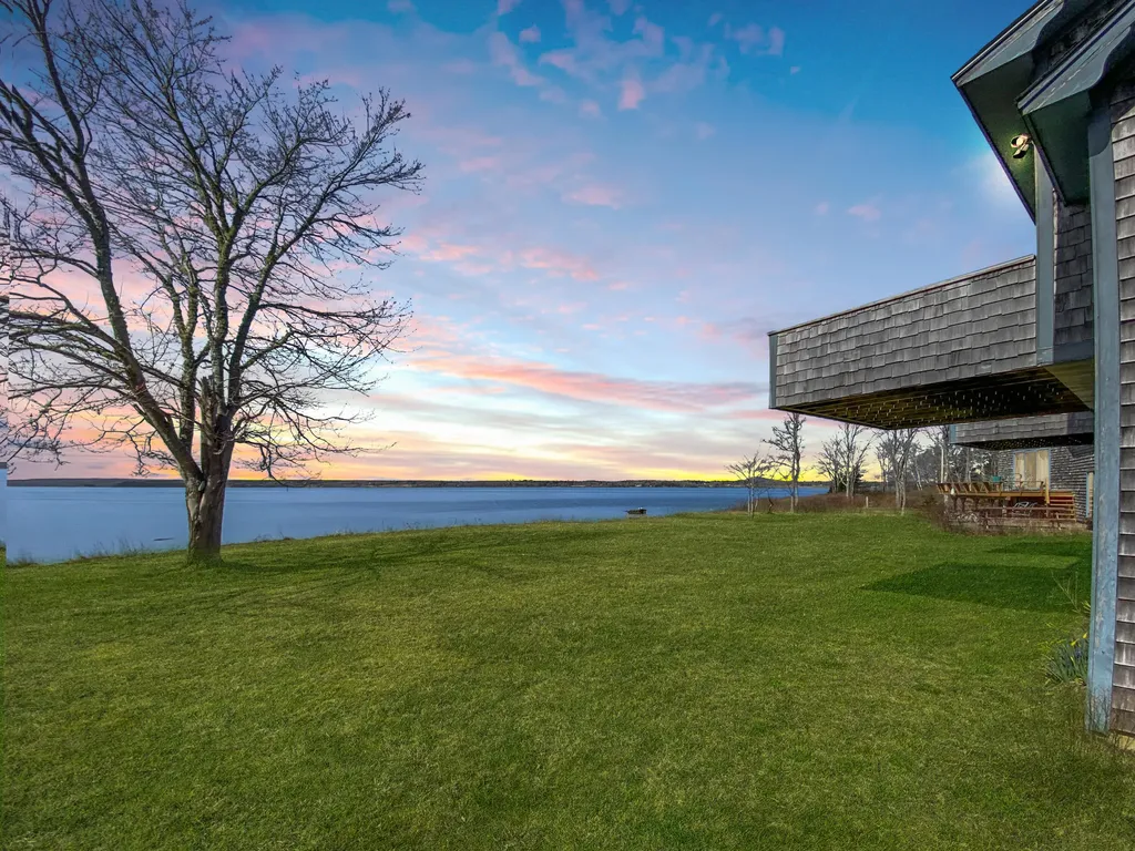 54 Rothry Road Trenton ME 04605